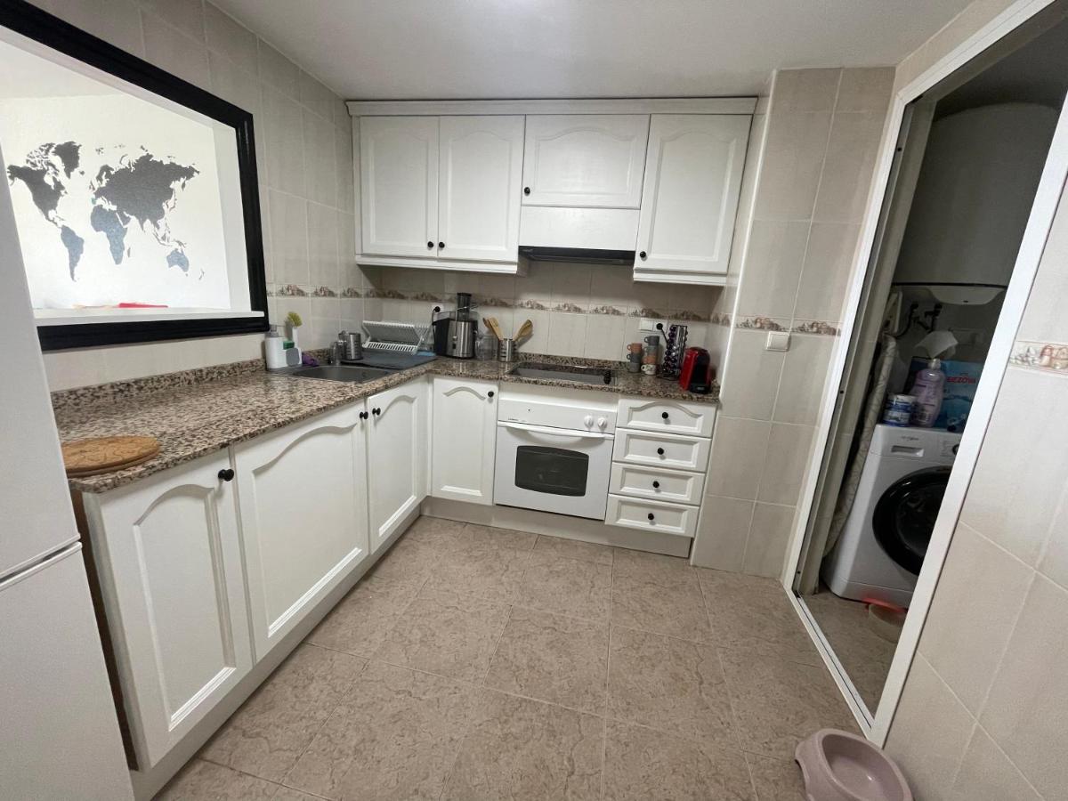 Traveler'S Beach Apartment With Sea View, Free Coffee & Parking Бенидорм Екстериор снимка
